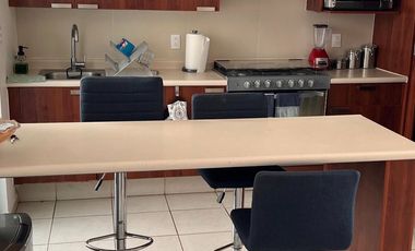 RENTA DE CASA AMUEBLADA EN VILLA FRANCA A 10 MINUTOS DE PLAZA MAYOR