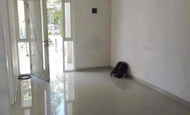 Disewakan Rumah 2 lantai 3KT Puri Surya Jaya Vancouver,  Gedangan Sidoarjo