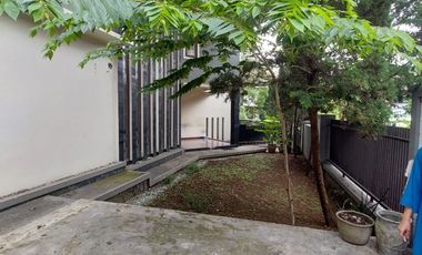 DISEWA RUMAH SIAP HUNI STRATEGIS TERUSAN IR SUTAMI SETRA SARI PASTEUR