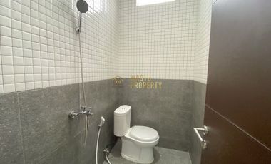 RUMAH MODERN 2 LANTAI LOKASI PREMIUM CONDONGCATUR DEKAT UGM & RS SARDJITO