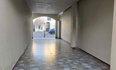 CASA TOTALMENTE AMIEBLADA