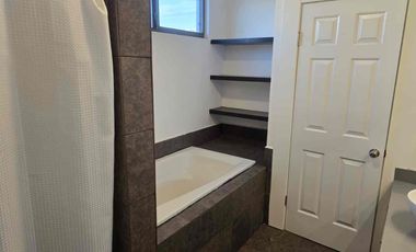 CASA TOTALMENTE AMIEBLADA