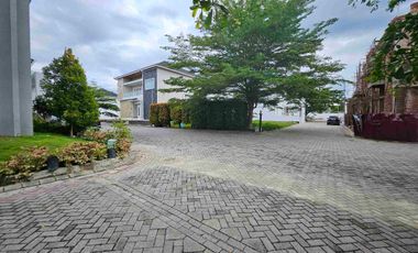 Rumah Mewah di komplek Elite, Dekat Mal SKA & Eka  Hospital Pekanbaru.