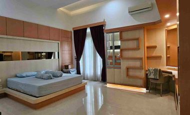 Rumah Mewah di komplek Elite, Dekat Mal SKA & Eka  Hospital Pekanbaru.