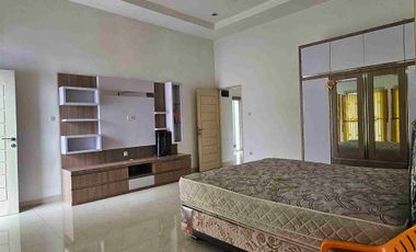 Rumah Mewah di komplek Elite, Dekat Mal SKA & Eka  Hospital Pekanbaru.