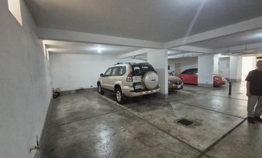 Dpto Surco, cerca a esan y upc de Monterrico 3 Dorm 2 Cocheras 120m2