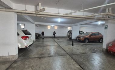 Dpto Surco, cerca a esan y upc de Monterrico 3 Dorm 2 Cocheras 120m2