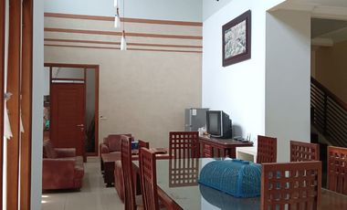 DISEWAKAN RUMAH DI  PARAKAN  SAYAP SOEKARNO HATTA DEKAT BATUNUNGGAL