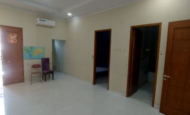 Bisa KPR Dijual rumah muara karang 3 lantai Ukuran 8x15