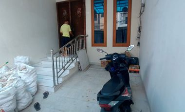 Bisa KPR Dijual rumah muara karang 3 lantai Ukuran 8x15