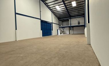 Gudang Siap Pakai di kapuk Kamal. Luas 915m. SHM. Ada Kantor