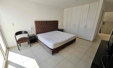 HERMOSA CASA EN RENTA TOTALMENTE AMUEBLADA A 2 MINUTOS DE SONATA LOMAS DE ANGELÓPOLIS PUEBLA. 4 recámaras.