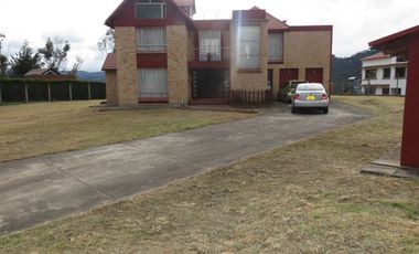 venta Casa quinta la calera vereda el salitre a solo 500 metros de la carretera principal