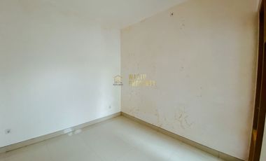 RUMAH MEWAH HARGA MURAH TEPI JALAN RAYA TAJEM