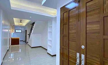 3 Storey 4 Bedroom Townhouse with 1 Car Garage and Roof Deck For Sale at Bangkal Makati