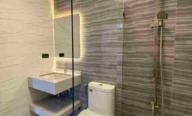 3 Storey 4 Bedroom Townhouse with 1 Car Garage and Roof Deck For Sale at Bangkal Makati