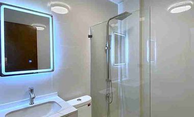 3 Storey 4 Bedroom Townhouse with 1 Car Garage and Roof Deck For Sale at Bangkal Makati