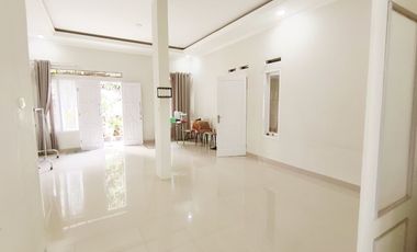 Rumah 2 Lantai Minimalis di Pusat Kota Cianjur Siap Huni