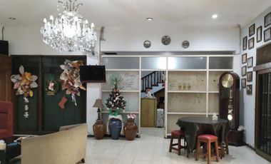 Rumah Komersil cocok untuk usaha/kantor Di Mainroad Lodaya Bandung