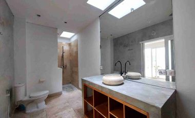 Modern Tropical 3 Bedrooms Leasehold Villa in Berawa Canggu