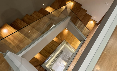 5-Storey Townhouse with Roof Deck & Jacuzzi FOR SALE Addition Hills, San Juan