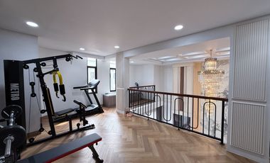 RUMAH FULL FURNISHED MEWAH Jl Manggis Tanjung Duren Jakarta Barat