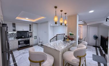 RUMAH FULL FURNISHED MEWAH Jl Manggis Tanjung Duren Jakarta Barat