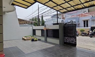 Rumah 2 Lantai Siap Huni Taman Permata Indah – Dekat Stasiun KRL Kalideres
