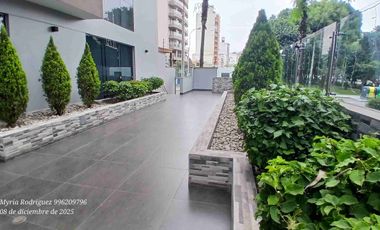 Alquilo departamento frente a parque,San Borja Sur