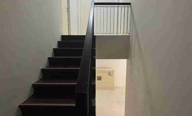 di sewakan rumah bagus siap huni di Raffles hills Cibubur