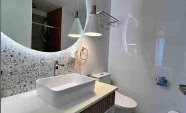 3BR, 2T&B Fully furnish, interior designed, corner unit