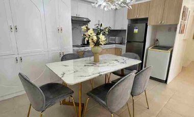 3BR, 2T&B Fully furnish, interior designed, corner unit