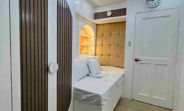 3BR, 2T&B Fully furnish, interior designed, corner unit