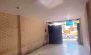 Disewa Ruko 3.5 lantai di Taman palem lestari (Jl Boulevard), Cengkareng, Jakarta Barat