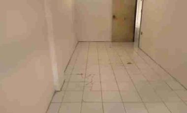 Disewa Ruko 3.5 lantai di Taman palem lestari (Jl Boulevard), Cengkareng, Jakarta Barat
