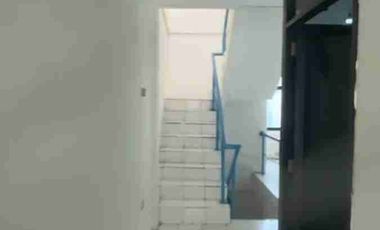 Disewa Ruko 3.5 lantai di Taman palem lestari (Jl Boulevard), Cengkareng, Jakarta Barat