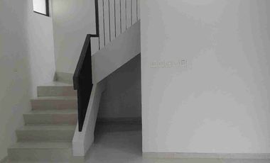 Rumah disewa di Bintaro Jaya Sektor 7 Cluster Kebayoran Harmony Semi Furnish Bangunan Baru