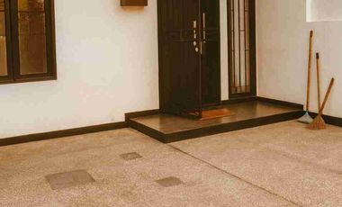 Rumah Sewa Mekarwangi Bojongloa Kidul Komplek Hunian berintegritas Bisnis Sekolah Ruko dan Ekonomi Bandung harga negotible