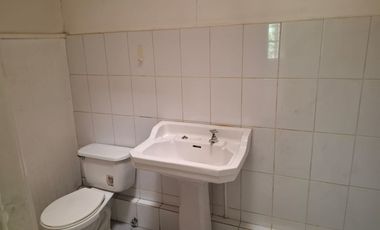 Casa en Calle Yumbel, a una cuadra de Independencia