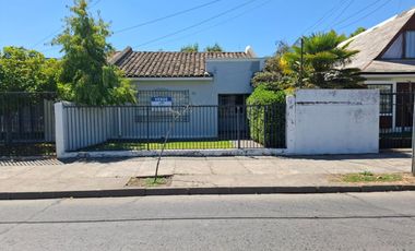 Casa en Calle Yumbel, a una cuadra de Independencia