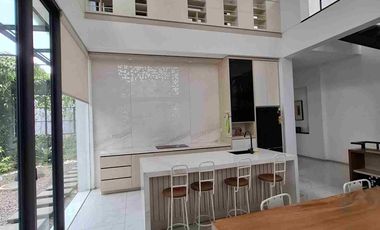 Dijual Rumah Unik Cantik Terawat Di Komplek Sumbersari Bandung