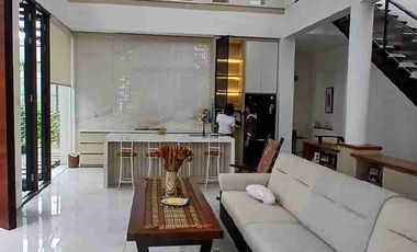 Dijual Rumah Unik Cantik Terawat Di Komplek Sumbersari Bandung