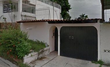 Venta de casa ALMIRANTE RAFAEL IZAGUIRRE  COLONIA ALTA COSTA AZUL  C.P. 39840 ACAPULCO DE JUÁREZ, GUERRERO