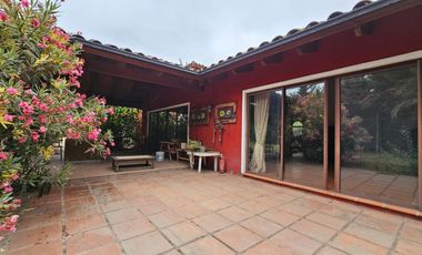 Arriendo Casa de Campo en La Isla, Rengo – Amplia, Jardines y Piscina