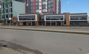 Terreno en avenida principal de venta.