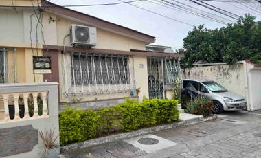 Vendo Villa de 1 Planta, 3 dormitorios en la Ciudadela Alborada Etapa 10,  calle cerrada cerca al CC LA ROTONDA