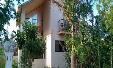 CASA EN VENTA EN UCÚ F-216, 2 REC. RES. 7 LUNAS $1,800,000