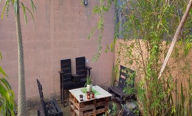 CASA EN VENTA EN UCÚ F-216, 2 REC. RES. 7 LUNAS $1,800,000