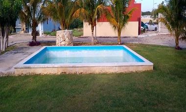 CASA EN VENTA EN UCÚ F-216, 2 REC. RES. 7 LUNAS $1,800,000