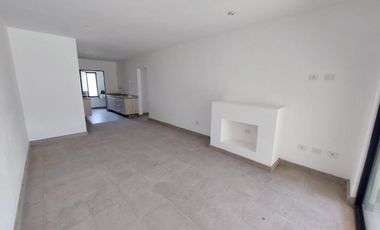 CASA NUEVA EN FRACCIONAMIENTO